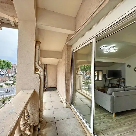 Le Castillet: Vue Dominant La Ville. Apartment